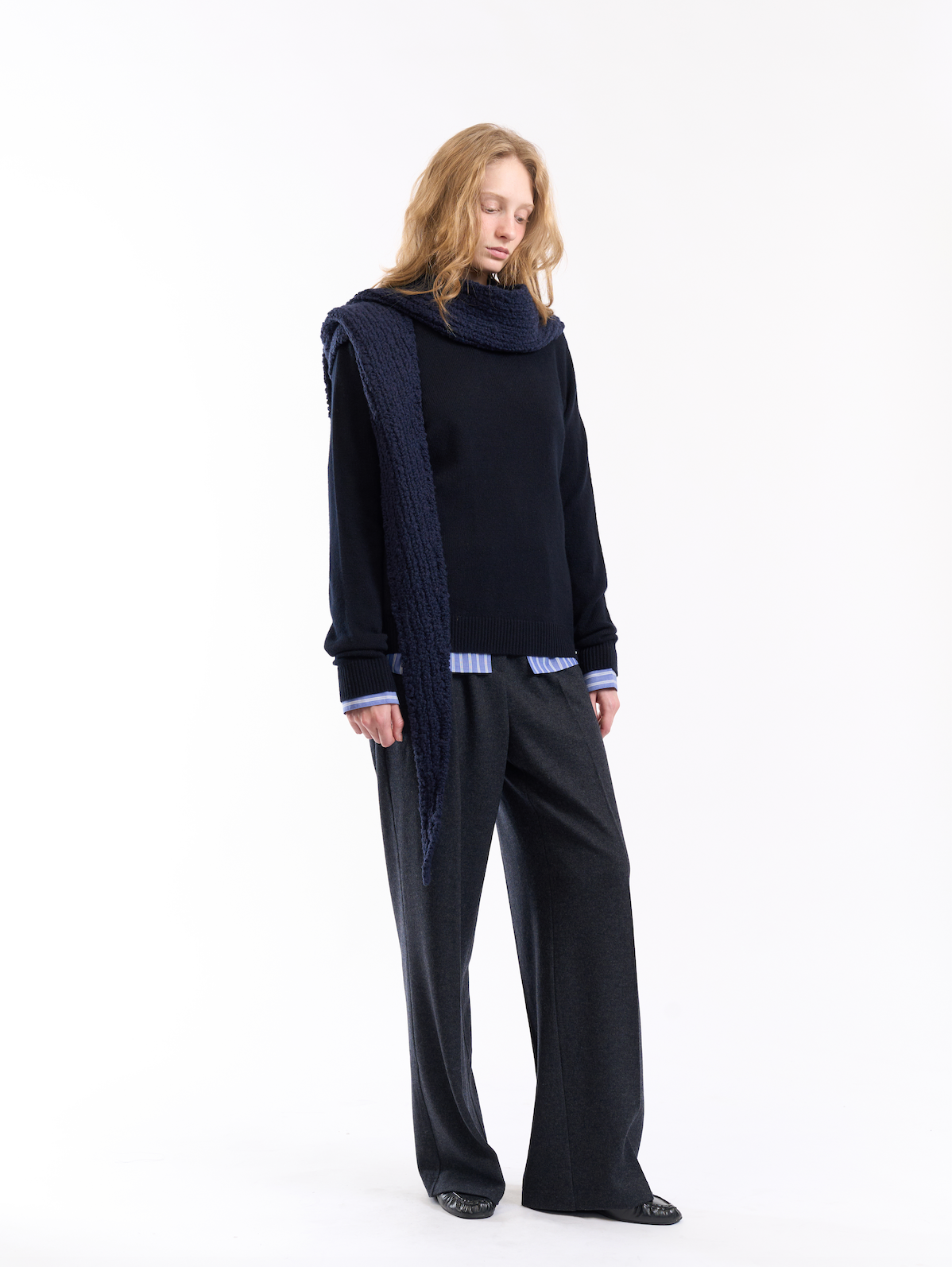 Crewneck Cashmere Sweater – Chalk & Thread