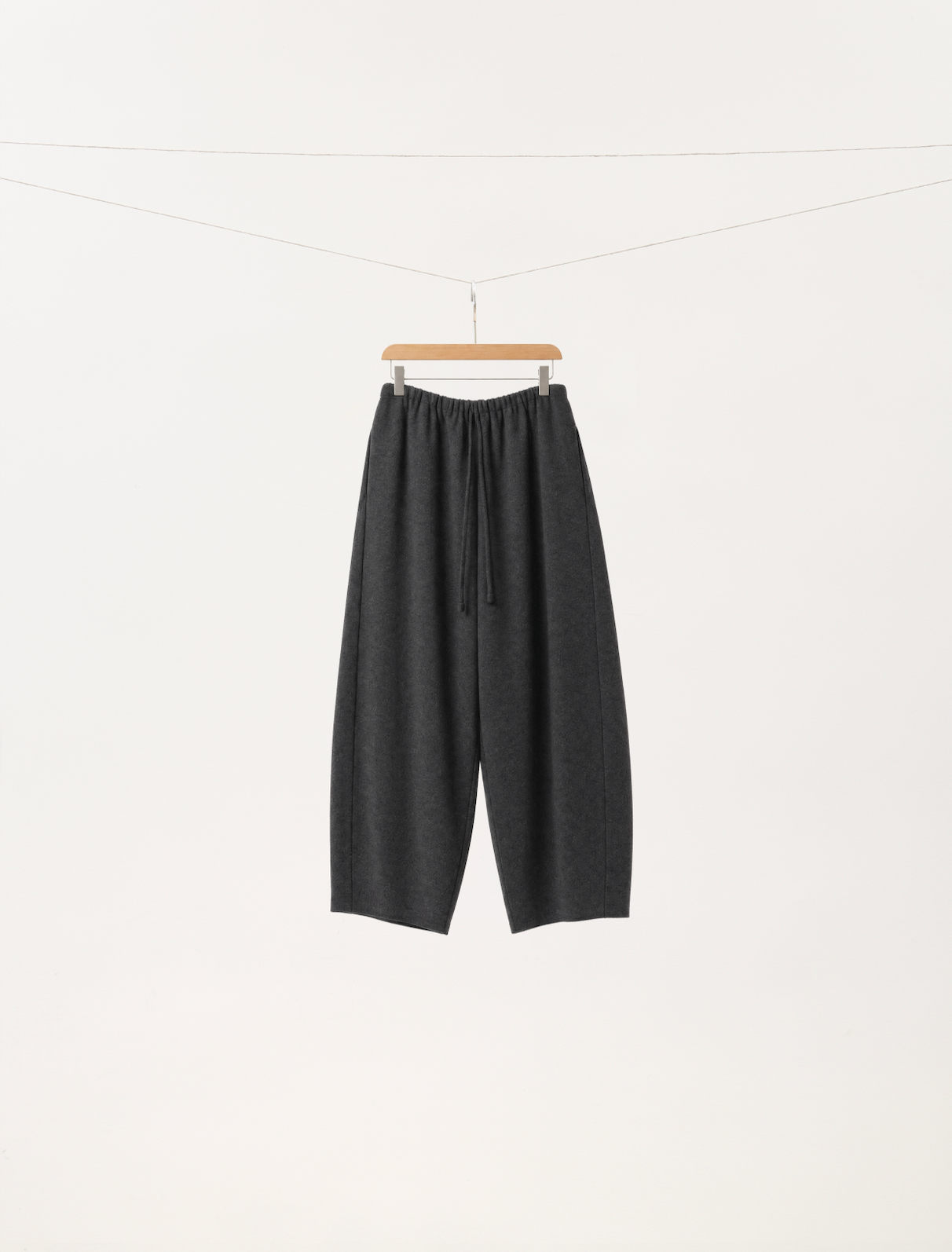 Relaxed Balloon Trousers
